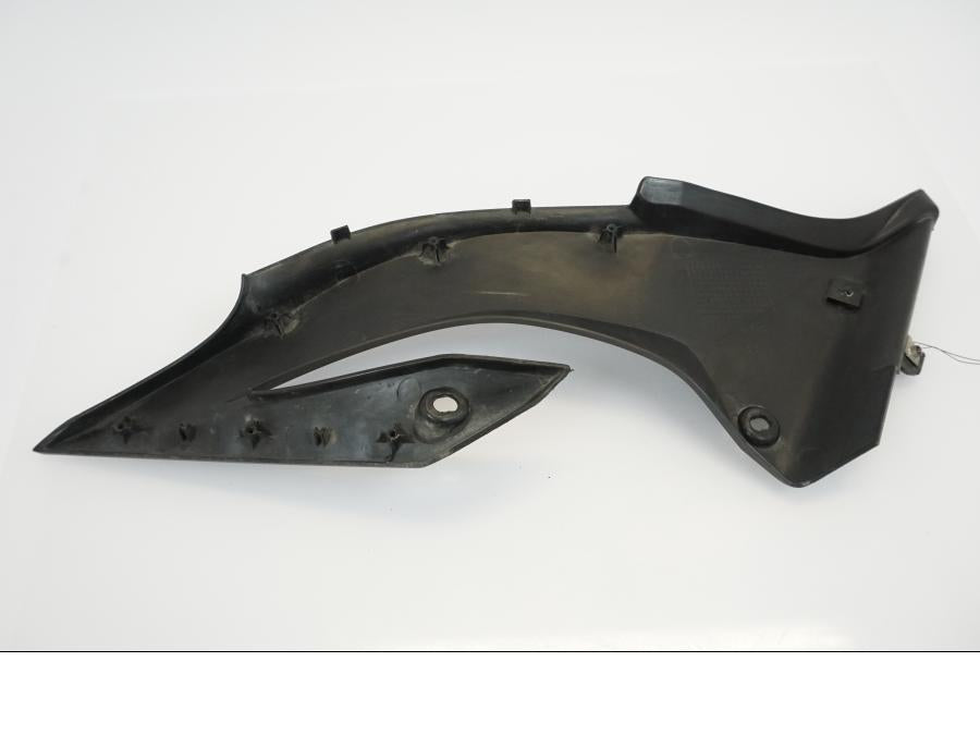 Baksidan på Sidopanel från en Yamaha WR 125 -2010 motorcykel.