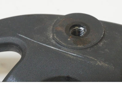 Höger sida på Motorfäste från en KTM 1190 Adventure -2015 motorcykel.