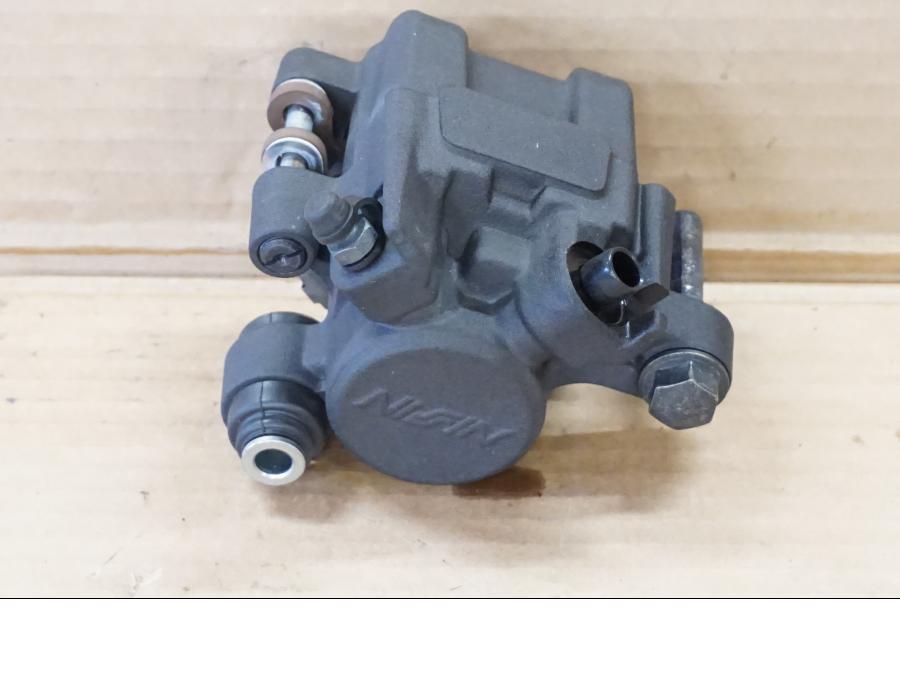 Framsidan på Bromsok från en Yamaha MT-09 Tracer -2019 motorcykel.