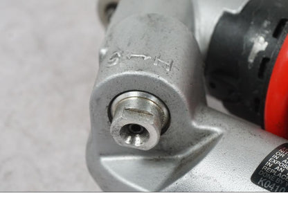 Vänster sida på Stötdämpare från en Buell 1125 R -2008 motorcykel.