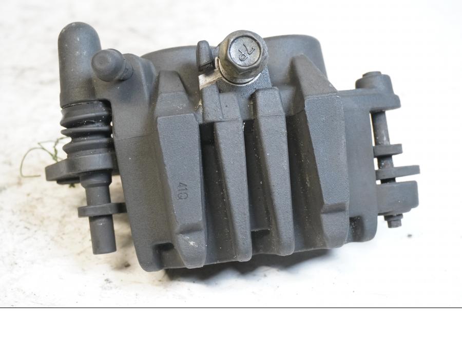 Baksidan på Bromsok från en Suzuki DL 1000 -2004 motorcykel.