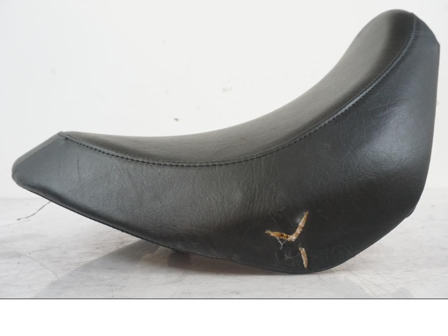 Snett uppifrån på Sadel från en Suzuki VZR 1800 -2009 motorcykel.