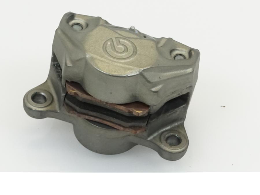 Snett uppifrån på Bromsok från en KTM 1290 Super Duke -2020 motorcykel.