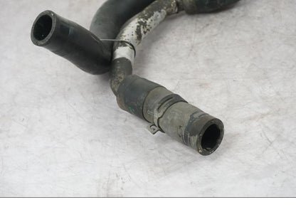 Snett uppifrån på Vattenkyl Slang Set från en Buell 1125 R -2008 motorcykel.