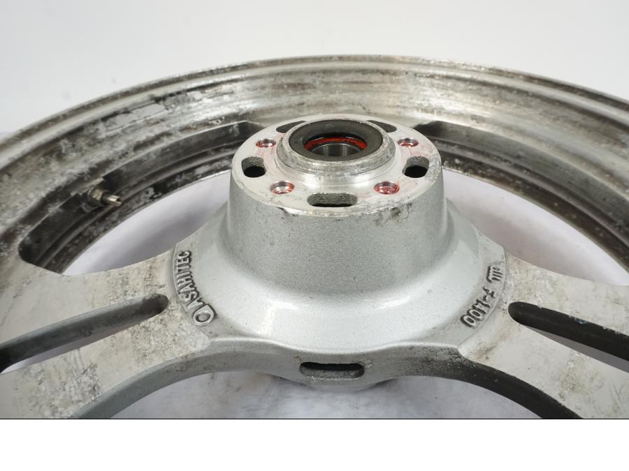 Extrabild5 på Fälg från en Kawasaki VN 1500 -2003 motorcykel.