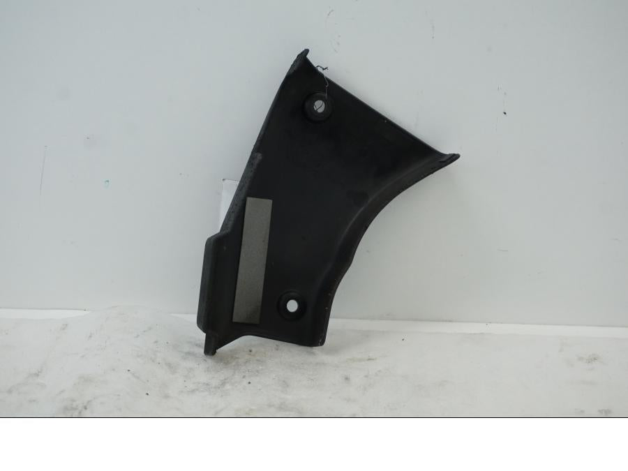 Baksidan på Ramskydd från en Suzuki DL 1000 -2016 motorcykel.