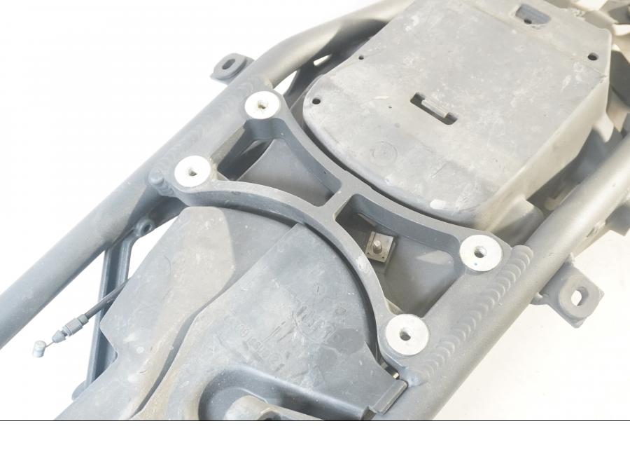 Baksidan på Bakram från en Triumph Street Triple R -2009 motorcykel.