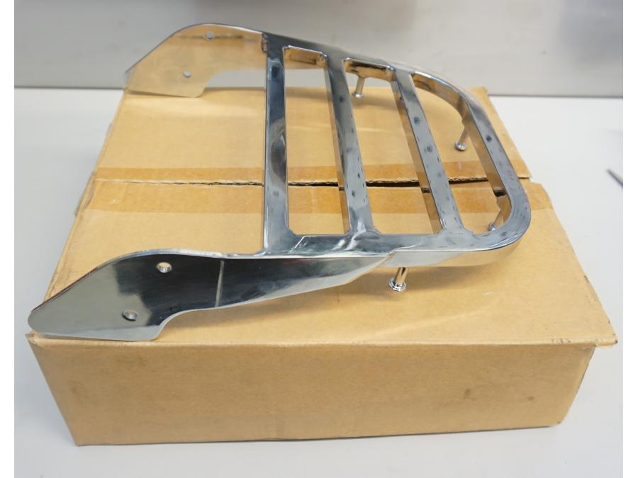 Höger sida på Pakethållare från en Honda VT 125 -2000 motorcykel.