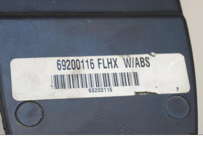 Vänster sida på Kabelstam från en H-D Street Glide FLHX -2015 motorcykel.