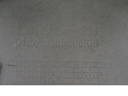 Höger sida på Motorkåpa från en BMW C400 -2019 motorcykel.