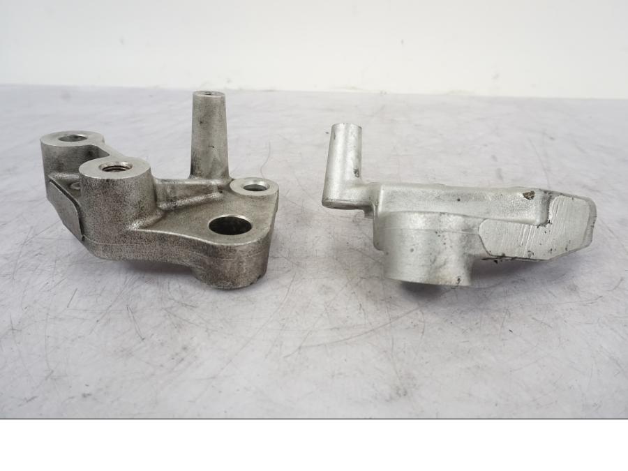 Baksidan på Fäste från en Honda VTR 1000 F -1997 motorcykel.