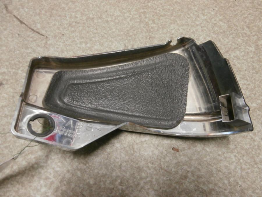 Baksidan på Sidopanel från en Yamaha XVS 650 -1997 motorcykel.