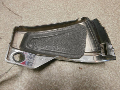 Baksidan på Sidopanel från en Yamaha XVS 650 -1997 motorcykel.