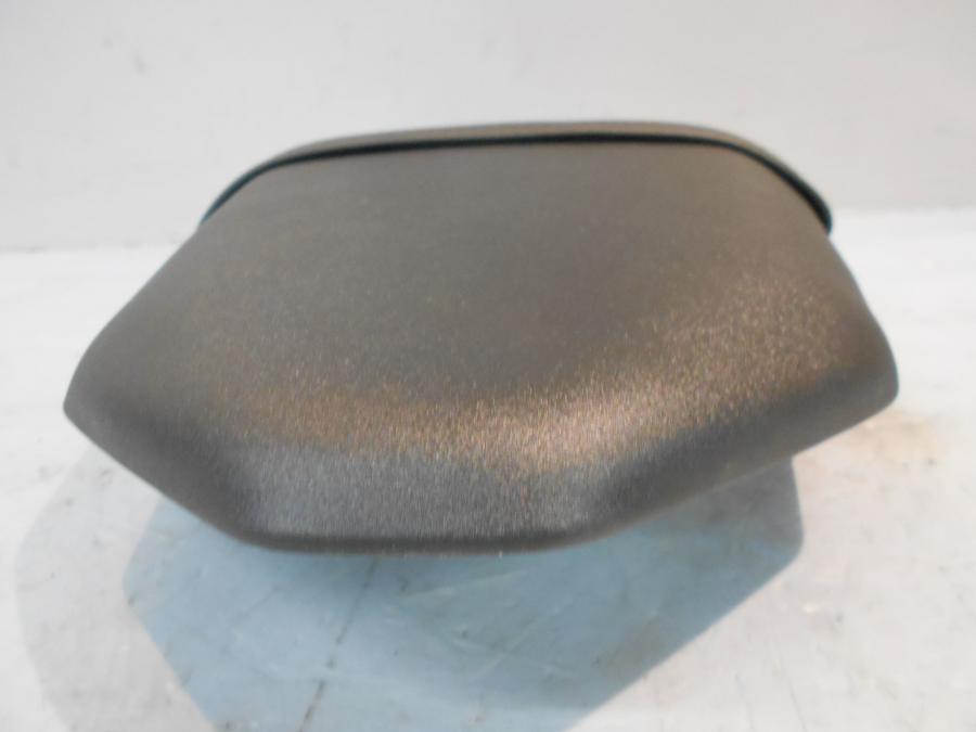 Baksidan på Sadel från en Yamaha MT-07 -2014 motorcykel.