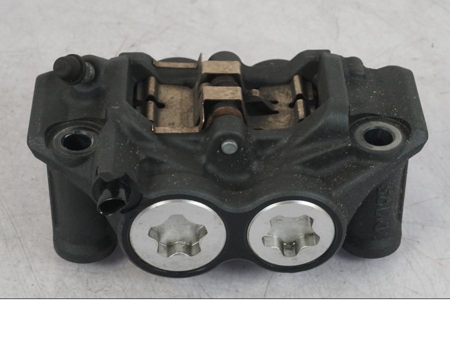 Höger sida på Bromsok från en Yamaha MT-09 SP -2018 motorcykel.