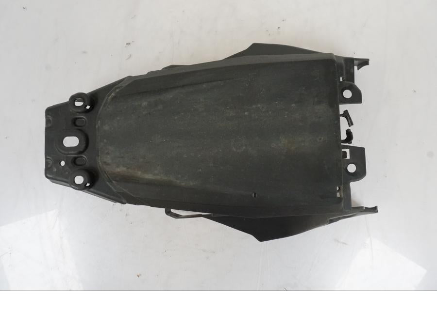 Extrabild1 på Undertail från en KTM 125 Duke -2017 motorcykel.