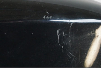 Snett uppifrån på Sidopanel från en Suzuki VZR 1800 -2009 motorcykel.