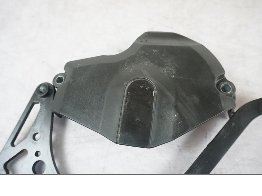 Baksidan på Drevkåpa från en KTM 1290 Super Adventure S -2022 motorcykel.