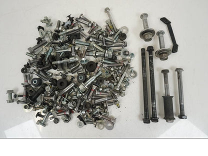 Framsidan på Skruv / Mutter etc från en Kawasaki ER-6F -2016 motorcykel.