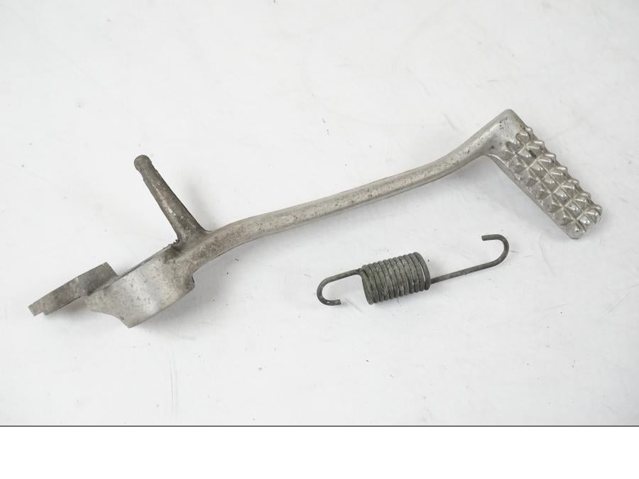 Framsidan på Bromspedal från en Suzuki SV 650 S -2005 motorcykel.