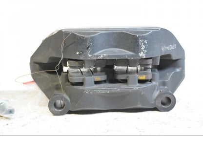 Höger sida på Bromsok från en Triumph Speed Triple -2011 motorcykel.