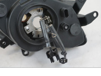 Extrabild5 på Strålkastare från en BMW S 1000 XR -2014 motorcykel.