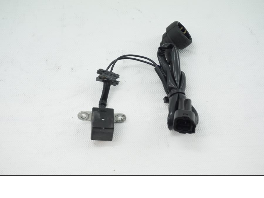 Baksidan på Tändpickup från en Kawasaki ZX-6R -2007 motorcykel.