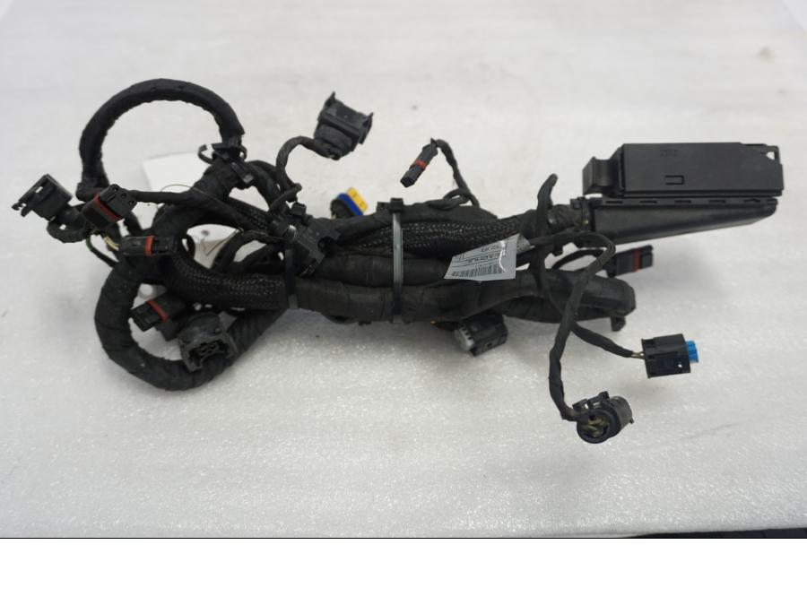 Baksidan på Kablage från en BMW K 1300 R -2011 motorcykel.