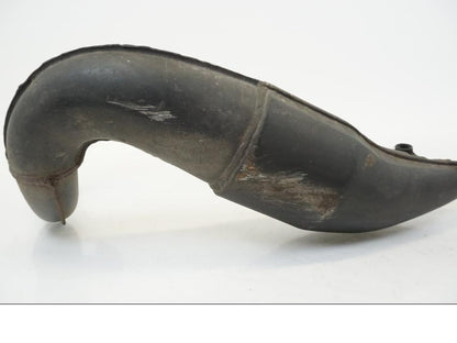 Snett nerifrån på Avgassystem från en Honda NSR 125 -1991 motorcykel.