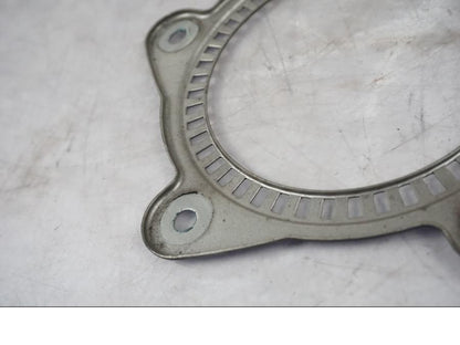 Snett uppifrån på ABS krans från en BMW F 800 R -2018 motorcykel.