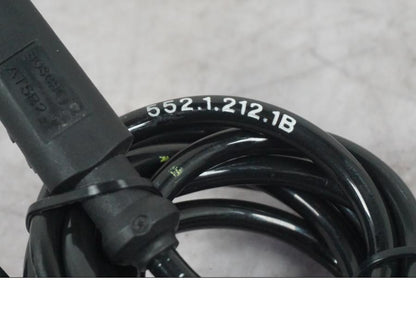 Snett uppifrån på ABS givare från en Ducati Multistrada V4 -2024 motorcykel.