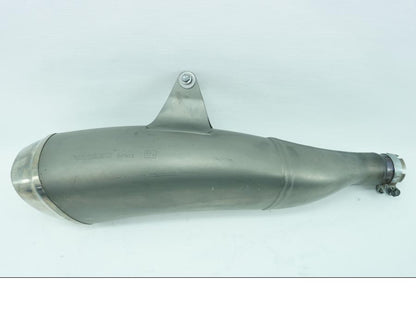 Vänster sida på Ljuddämpare från en Suzuki GSX-R 1000 -2009 motorcykel.