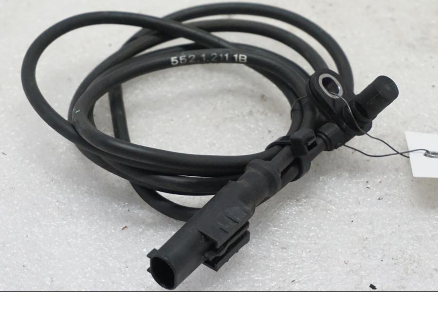 Framsidan på ABS givare från en Ducati Monster 1200 -2015 motorcykel.