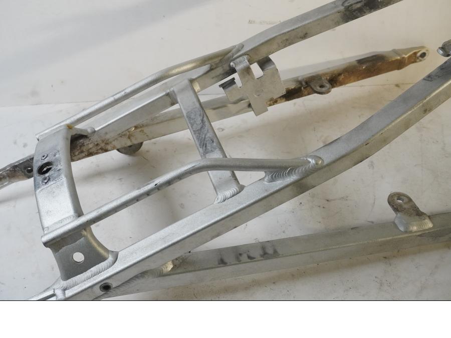 Baksidan på Bakram från en Husqvarna TE 310 -2009 motorcykel.