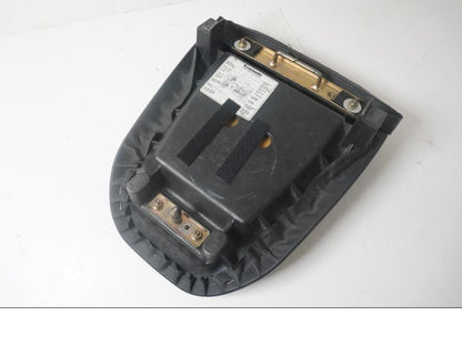 Höger sida på Sadel från en Kawasaki ZX-9R -1996 motorcykel.