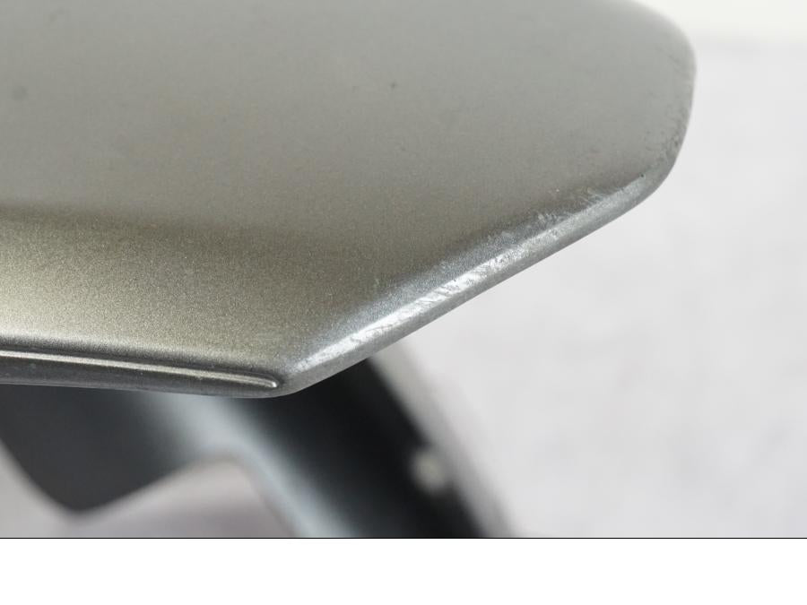 Höger sida på Framskärm från en Kawasaki Z 900 -2019 motorcykel.