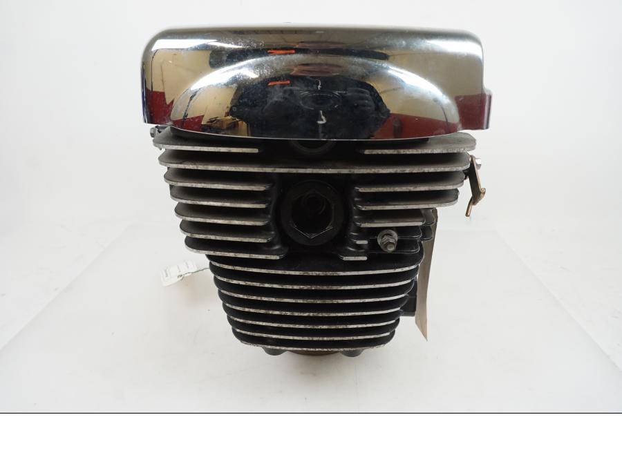 Baksidan på Cylinder från en Kawasaki VN 1600 Mean Streak -2004 motorcykel.