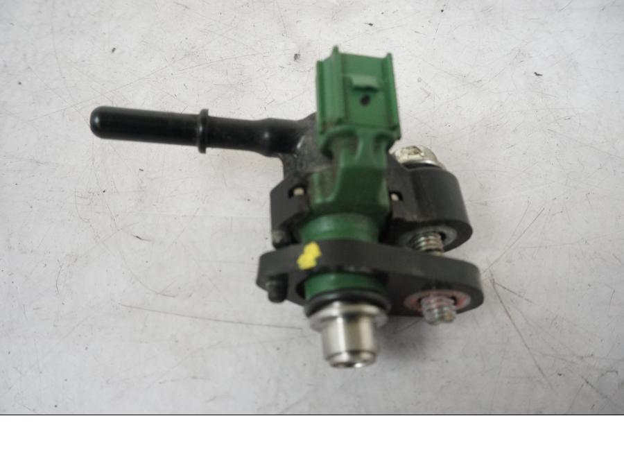 Höger sida på Spridare från en Yamaha MT 125 -2017 motorcykel.