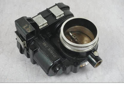 Framsidan på Spjällhus från en BMW R 1200 GS -2018 motorcykel.