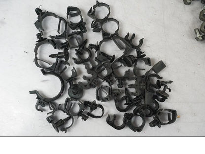 Baksidan på Skruv / Mutter etc från en Kawasaki Z 900 -2019 motorcykel.