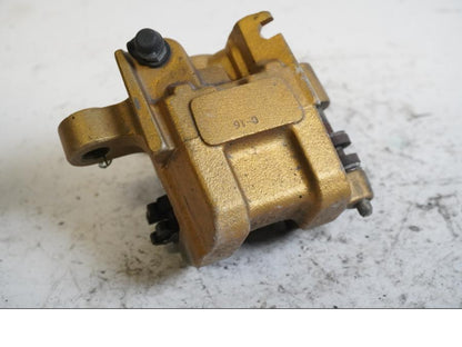 Baksidan på Bromsok från en Honda CBR 900 RR -2002 motorcykel.