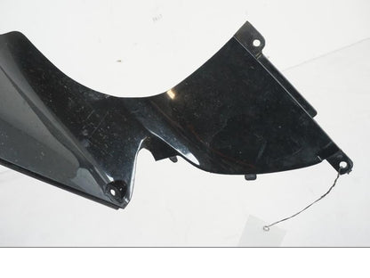 Baksidan på Sidkåpa innerplast från en Yamaha YZF 1000 R1 -2007 motorcykel.