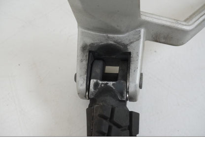 Extrabild1 på Fotpinnefäste från en KTM 990 SM -2009 motorcykel.