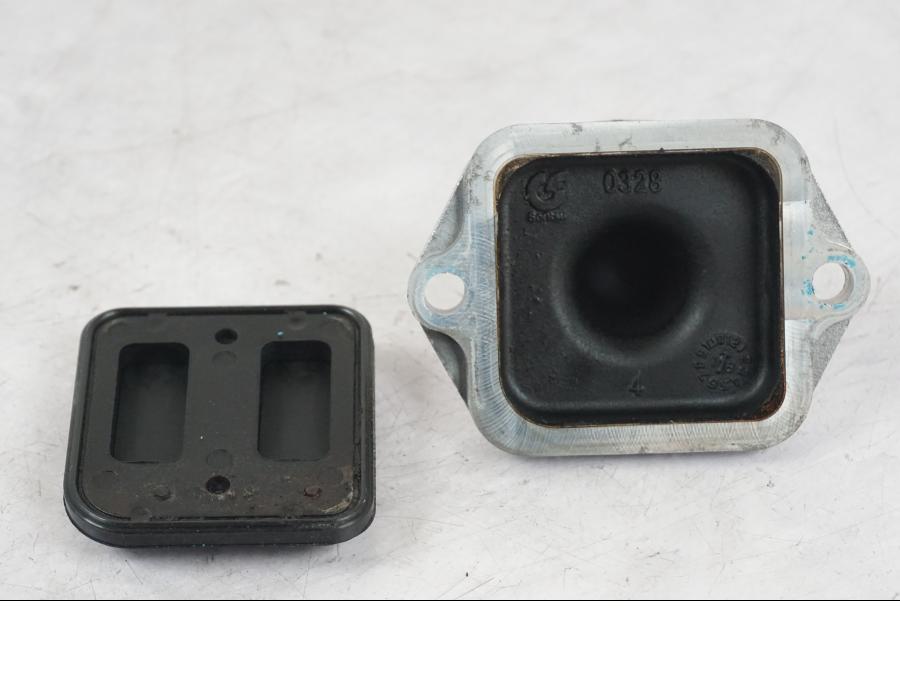 Höger sida på Second Air från en Kawasaki Z 900 -2019 motorcykel.