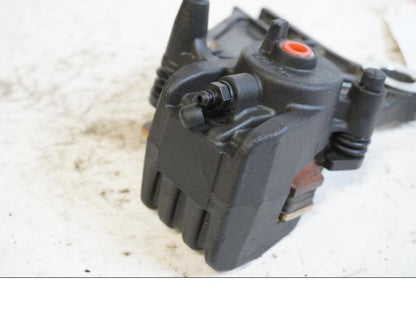 Baksidan på Bromsok från en Kawasaki ER-6F -2006 motorcykel.