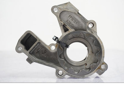 Extrabild2 på Oljepump från en BMW R NineT -2017 motorcykel.