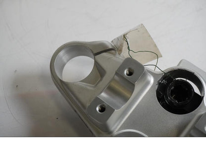 Höger sida på Gaffelkrona från en BMW F 800 R -2011 motorcykel.