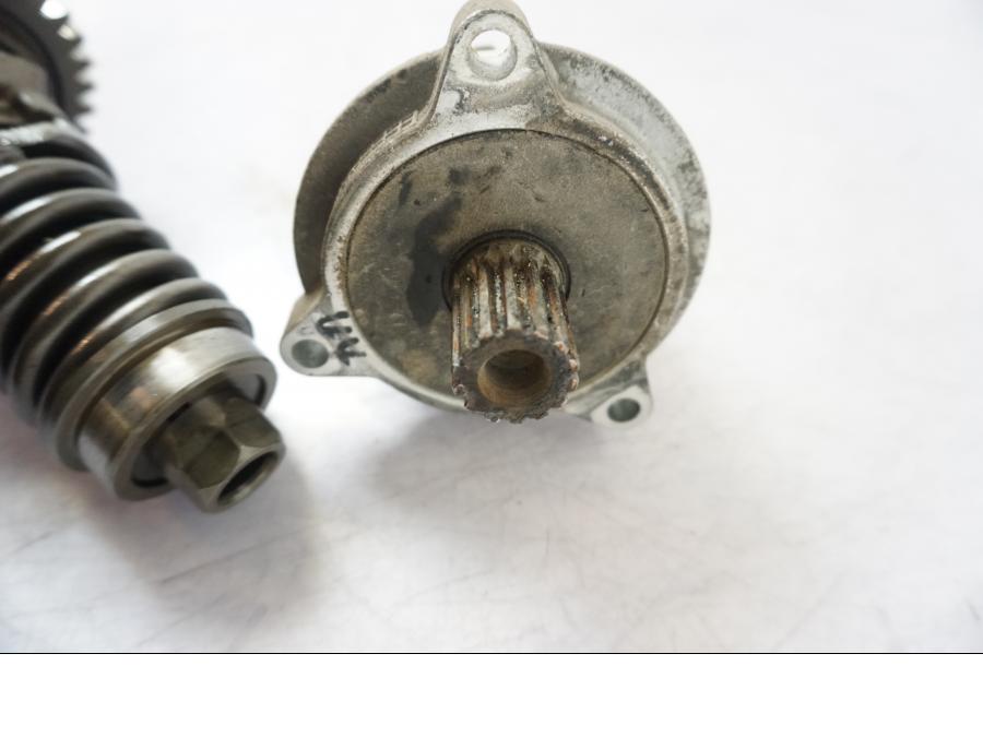 Snett uppifrån på Drivaxel från en Yamaha FJR 1300 -2005 motorcykel.