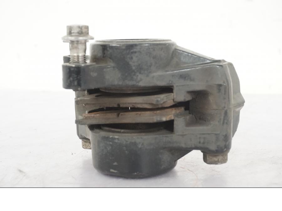 Snett uppifrån på Bromsok från en Yamaha XVS 1100 -2000 motorcykel.