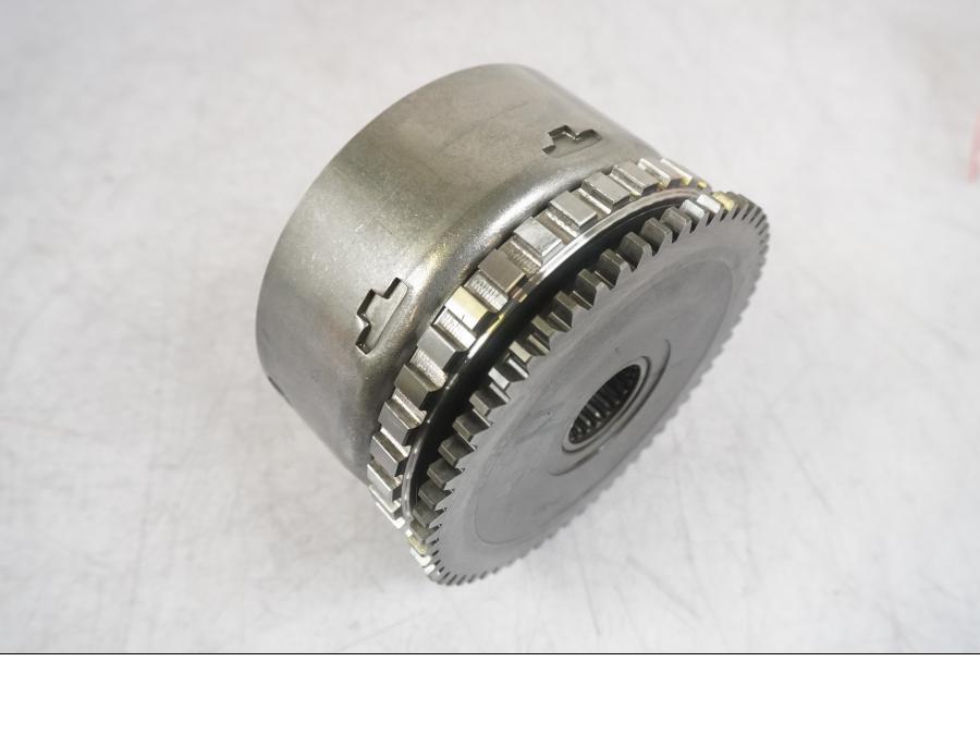 Höger sida på Startkopplingsdrev från en KTM 125 Duke -2017 motorcykel.